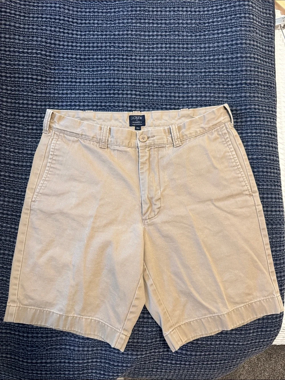 J. Crew Vintage Men’s Flat Front Khaki Chino Shorts, sz 32, 8” inseam, tan/beige